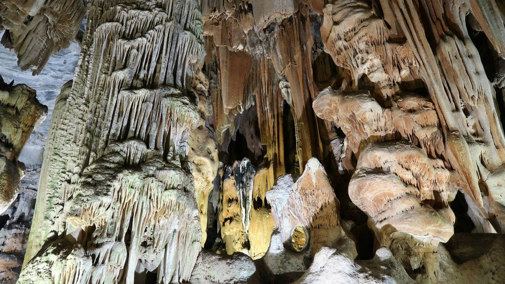 Cango Caves & Ostrich Farm - Oudtshoorn, South Africa