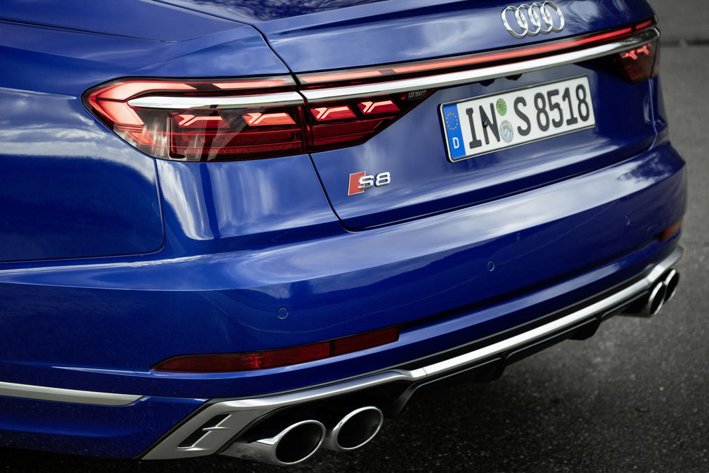 Inspirational performance in the luxury class: The Audi S8 TFSI quattro