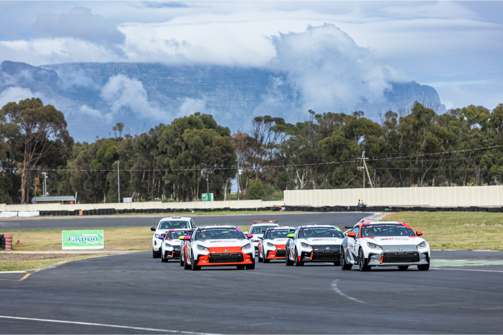 BACK-TO-BACK GR CUP RACE WINS FOR MARK JONES AT KILLARNEY