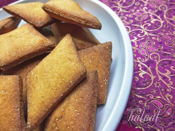 Recipe Post by Hungry for Halaal: Khazura – puffy biscuit pillows made with Semolina