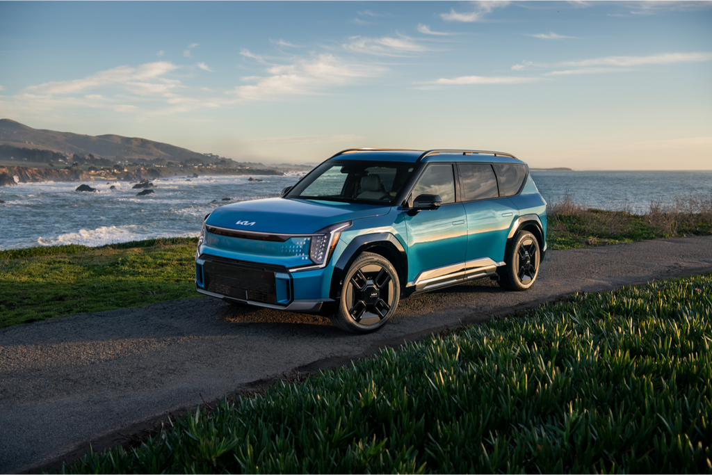 Kia EV9 selected as ‘Top Three in the World’ in twin 2024 World Car Awards categories
