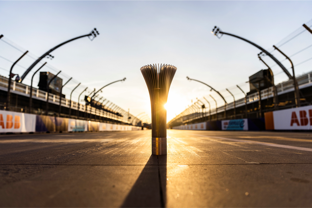 Mitch Evans takes second-place podium for Jaguar TCS Racing under the São Paulo sun in electrifying E-Prix