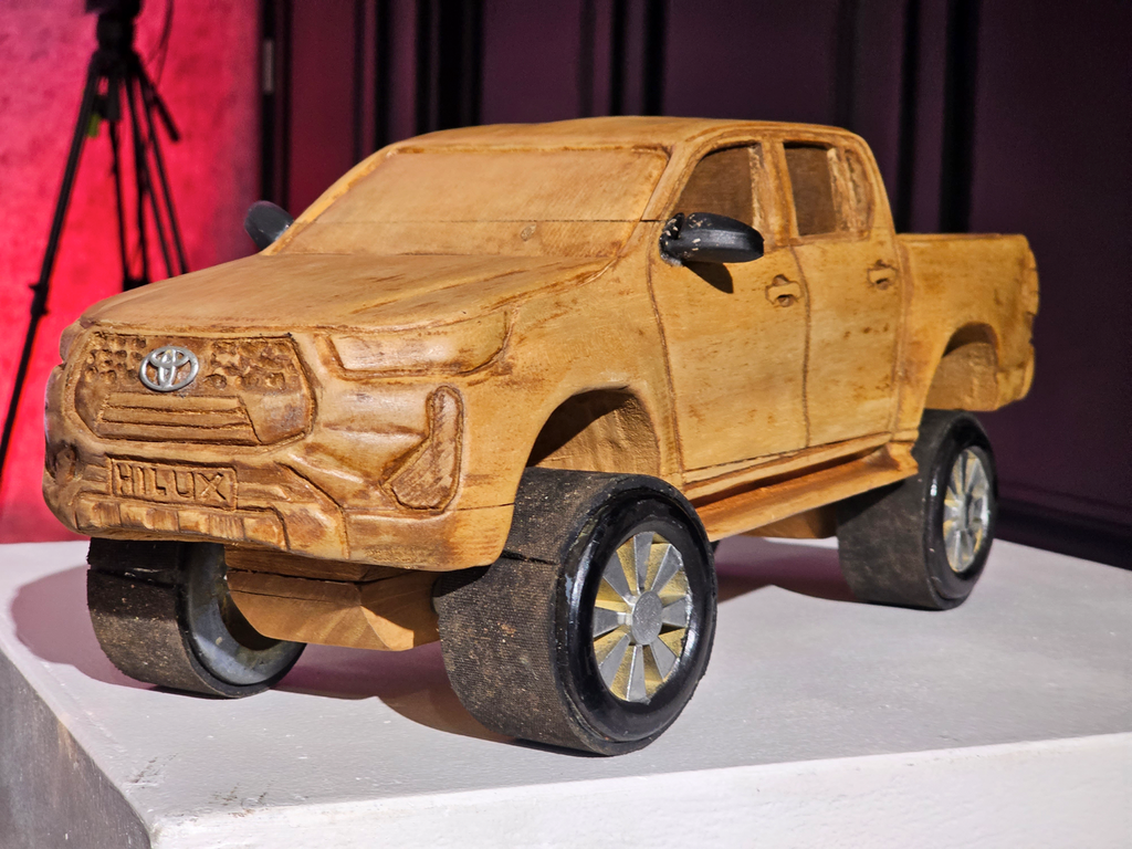 Toyota Crews Duke it out on Penultimate Dakar Stage