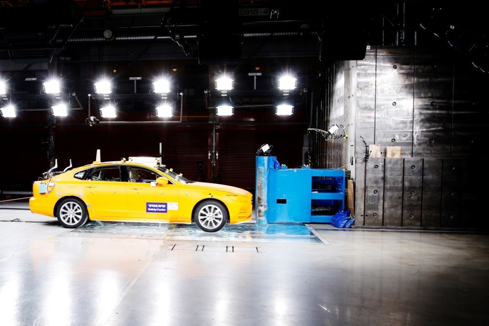 Two decades in the service of saving lives: Volvo Cars Safety Centre celebrates 20 years