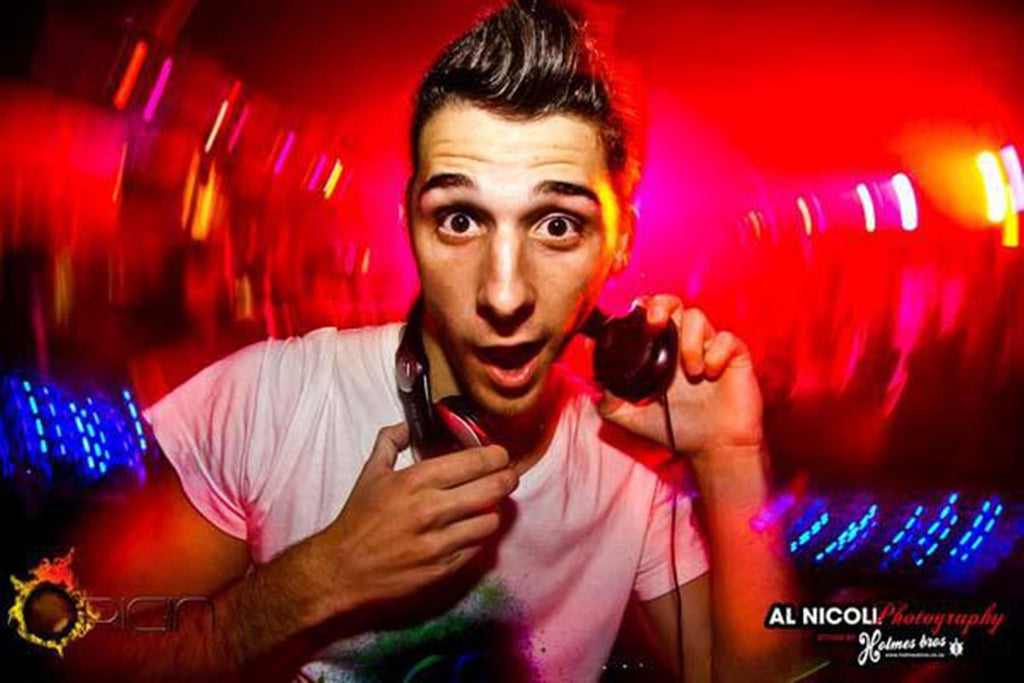 Get Wet ‘n Wild with the Electro Wave Dance Experience!