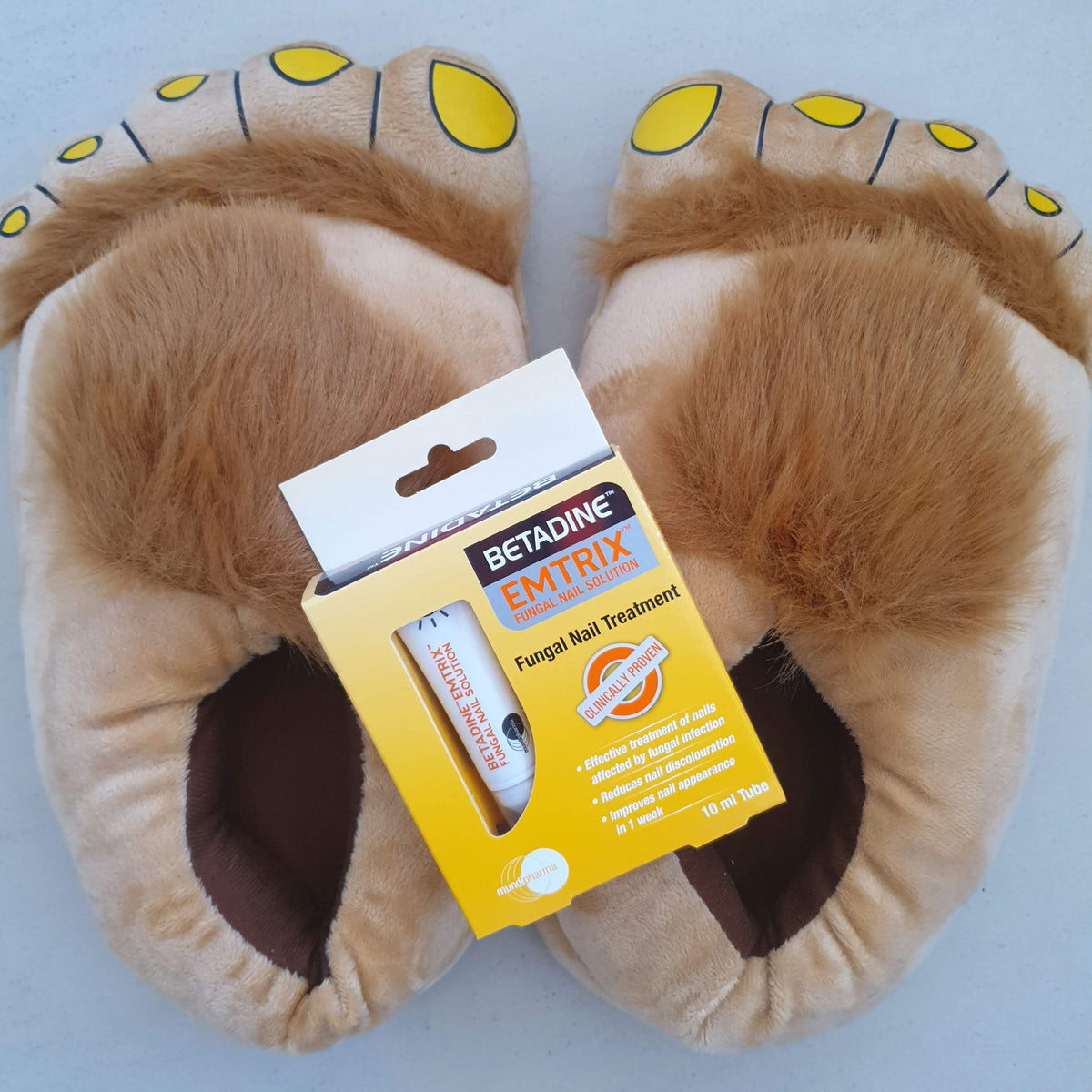 Jump feet first into summer with no nailshaming