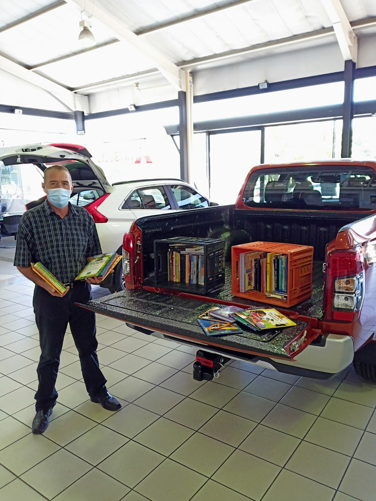 Mitsubishi drives generous donation of books for JOE lil’brary from Western Cape journalists