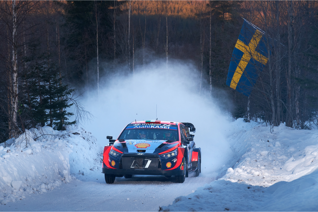 Hyundai Motorsport grabs 2 podium spots in Rally Sweden