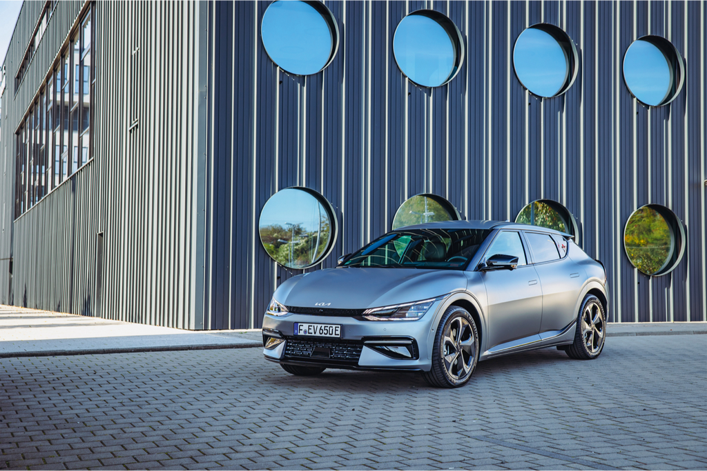 Kia EV6 is crowned 2022 German Premium Car of the Year