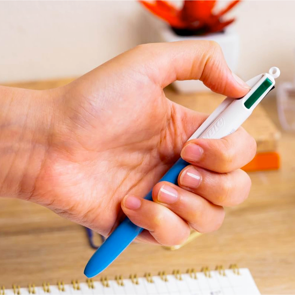 BIC Celebrates Left-Handers Day