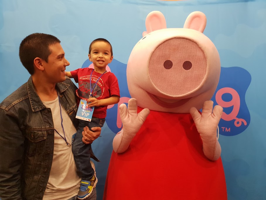 Peppa Pig, Peppa Pig, Hooray!