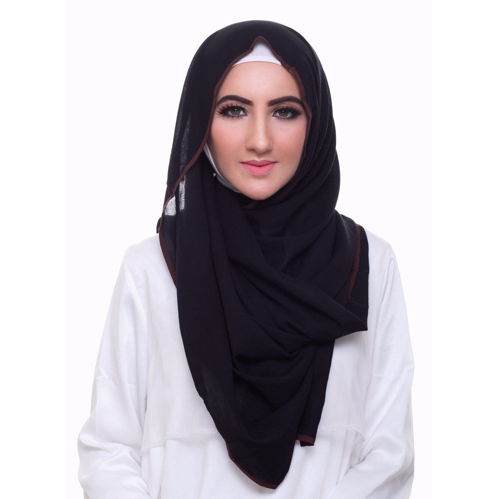 Pearl Daisy - Ebony Bordered Weightless Large Hijab - iloveza.com - 1